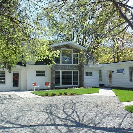 Bed and Breakfast Carriage House On Kent à Niagara-on-the-Lake Extérieur photo